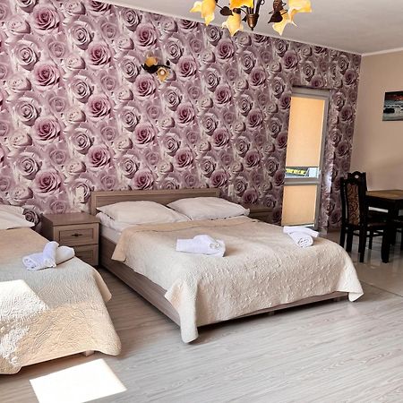 Apartamenty Maja -Pokoje - Domy Wakacyjne -Basen Podgrzewany -Jacuzzi - Sauna Łeba Eksteriør billede
