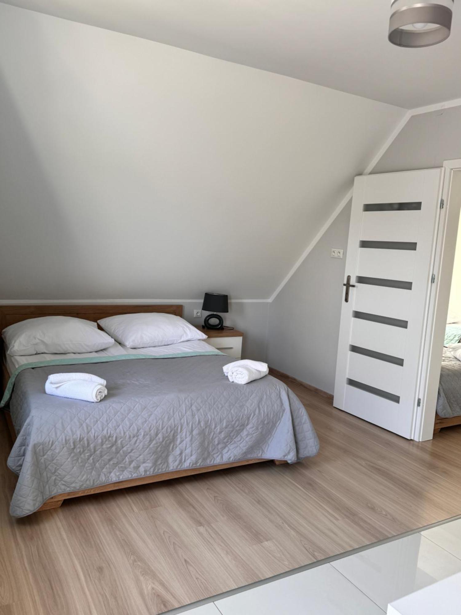 Apartamenty Maja -Pokoje - Domy Wakacyjne -Basen Podgrzewany -Jacuzzi - Sauna Łeba Eksteriør billede