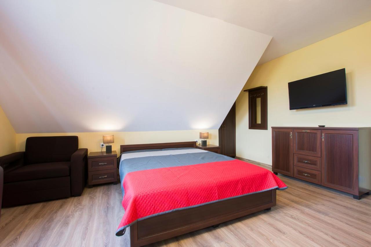 Apartamenty Maja -Pokoje - Domy Wakacyjne -Basen Podgrzewany -Jacuzzi - Sauna Łeba Eksteriør billede